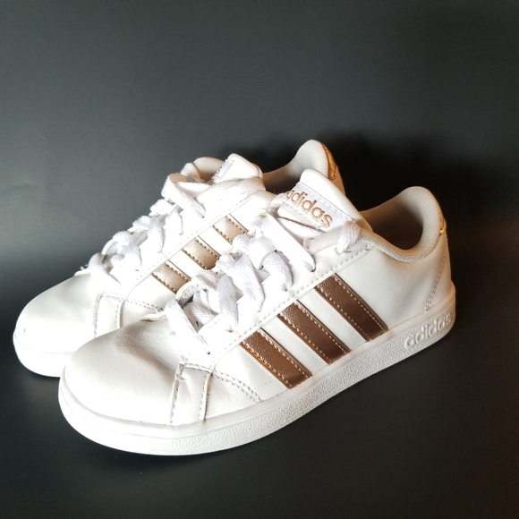 girls adidas size 3